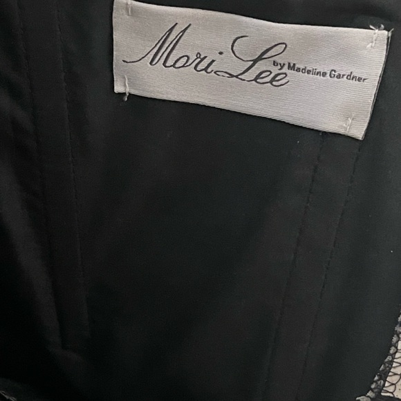 Mori Lee by Madeline Gardner One Shoulder Formal Dress Gown Size 5/6 - Picture 6 of 8